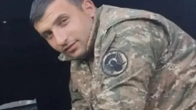 «Ենթասպան գերեվարվել էր ծանր վիրավորումից հետո, իսկ վերադարձվելուց հետո կալանավորվել է, թեև պետք է բուժում ստանա». պաշտպան