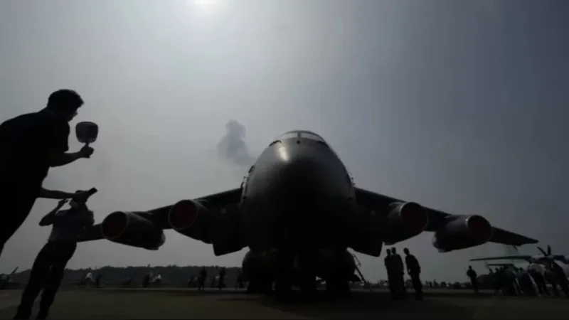 China Simulates Missile Strikes on Taiwan