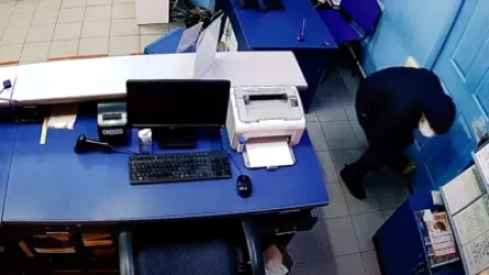 ՏԵՍԱՆՅՈՒԹ. Կոտրել է դուռն ու մտել «Հայփոստ»-ի մասնաճյուղ