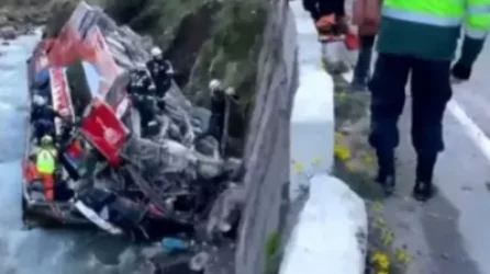 ՏԵՍԱՆՅՈՒԹ. Պերուում ավտոբուսն ընկել է գետը. զոհեր կան