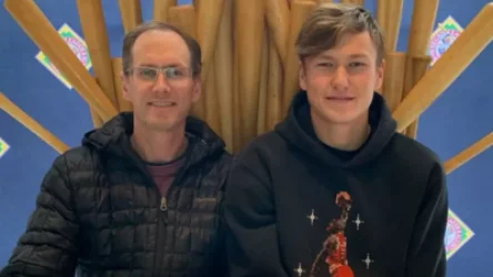 3 շաբաթ անց Չակ Մորիսն ու նրա որդին մահացած են հայտնաբերվել