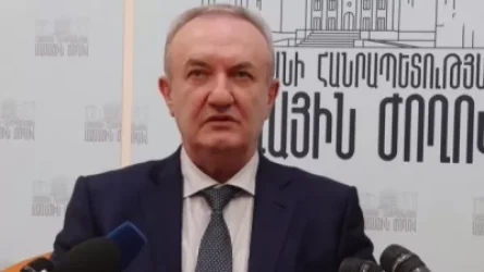 ՏԵՍԱՆՅՈՒԹ.  «Ո՞վ ասեց՝ կեղծ ա. կեղծ չի՛». ԿԳՄՍ նախարարի պարզաբանումը` մարզպետների «կեղծ» դիպլոմների մասին