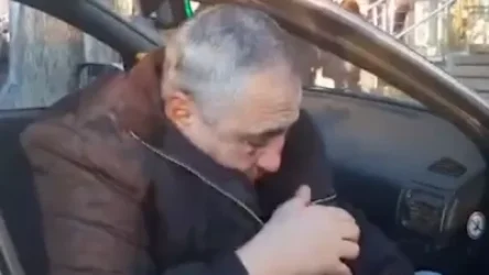 ՏԵՍԱՆՅՈՒԹ. Տաքսու վարորդների միջև ծեծկռտուք` Երևանի կենտրոնում. ArmLur.am