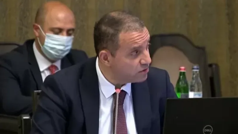 Քերոբյանը կլքի՞ նախարարի պաշտոնը. «Իրավունք»