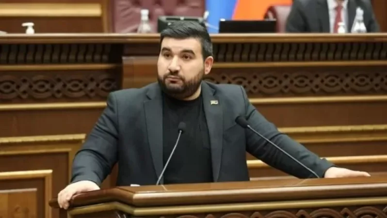 «Ռոբերտ Քոչարյանը և Թուրքիայի հետ գաղտնի բանակցությունները»․ Ալեքսանյանն ԱԺ նստաշրջանն այսպես անվանեց