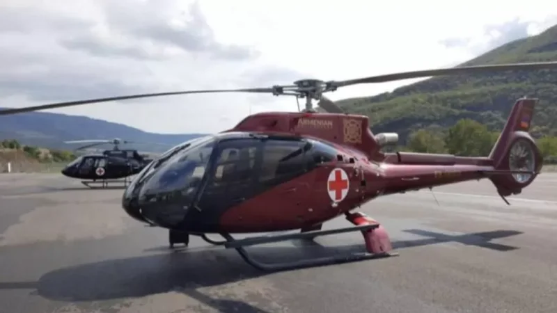 Ուղղաթիռով բժիշկների թիմը Երևանից մեկնել է Ստեփանակերտ