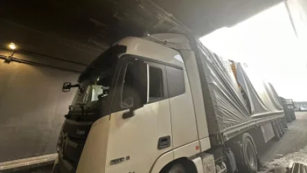 Բեռնատարը արգելափակվել էր թունելում