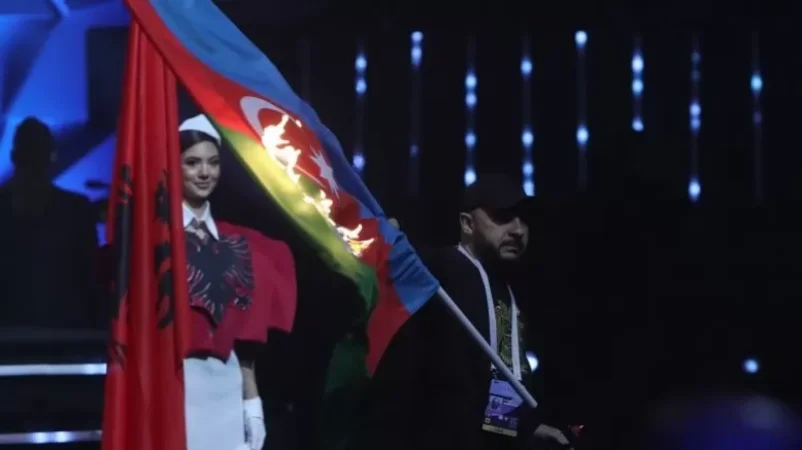 Ադրբեջանի դրոշի հետ կապված միջադեպը չի արտահայտում ՀՀ իշխանությունների դիրքորոշումը. ՀՀ ԿԳՄՍՆ