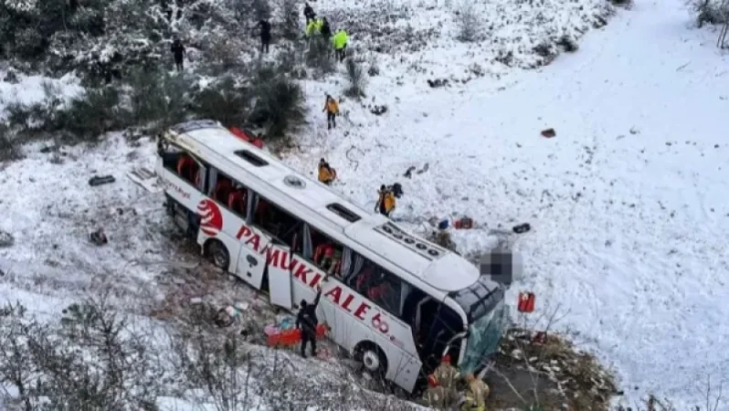 Bus Falls Into Abyss in Istanbul: 2 Dead and Numerous Injured