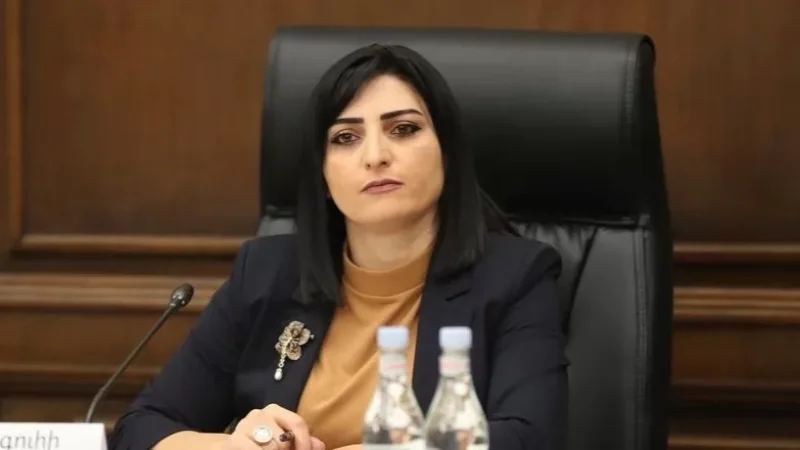 Թագուհի Թովմասյանը քննադատել է ռուս խաղաղապահներին Արցախում պասիվության համար