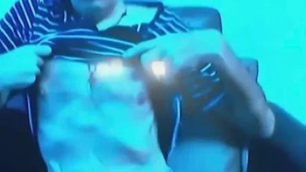 ՏԵՍԱՆՅՈՒԹ. Սաակաշվիլին միացել է դատավարությանը կլինիկայից և ցույց տվել, թե ինչ վիճակում է նա այժմ գտնվում