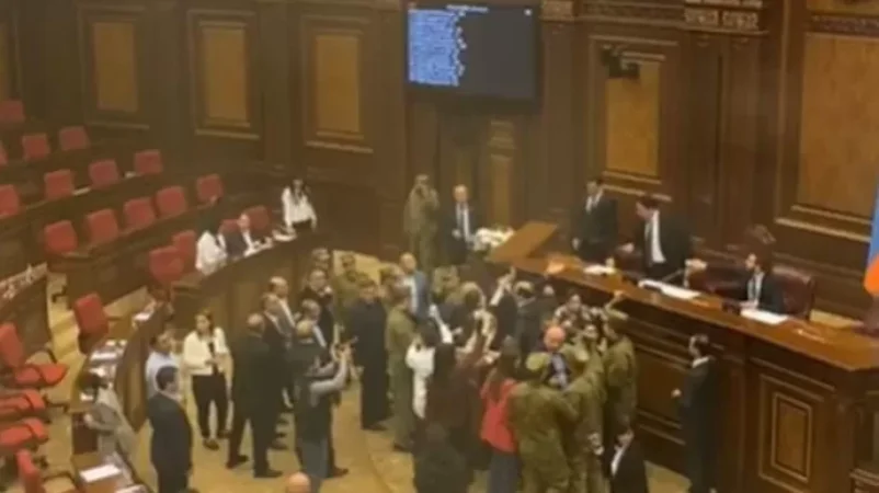 Լարված իրավիճակ՝ ԱԺ-ում