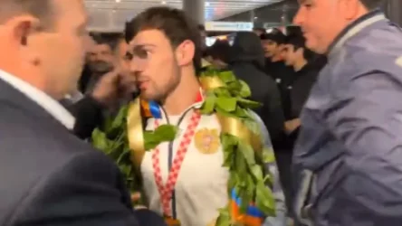 ՏԵՍԱՆՅՈՒԹ․ Եվրոպայի չեմպիոններին «Զվարթնոցում» դիմավորեցին զուռնա-դհոլով