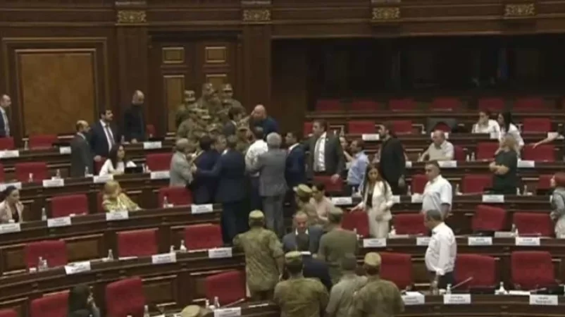 Շարունակվում է խորհրդարանական «բեսպրեդելը»․ ՀԿ-ները դատապարտում են ԱԺ-ում կատարվածը