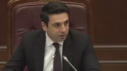 ՏԵՍԱՆՅՈՒԹ. Ձեր մեջ ընկնելը նույնպես տեղի չէր. զսպեք Ձեզ. Սիմոնյանը` Մանուկյանին