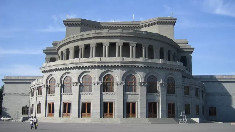 Հայտնի է, թե երբ Ազատության հրապարակը կսալիկապատվի բնական քարերով