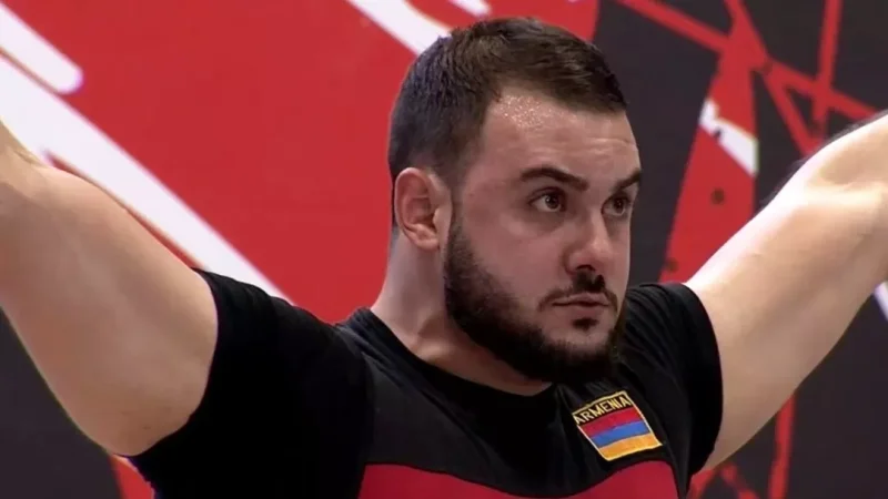 Սամվել Գասպարյանը փոքր ոսկե մեդալ նվաճեց․  ԵԱ ծանրամարտ