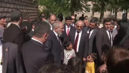 ՏԵՍԱՆՅՈՒԹ․ «Ապրեք, ապրեք, վարչապետ ջան»․ Ծաղկալանջցիները՝ Փաշինյանին