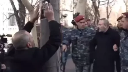 ՏԵՍԱՆՅՈՒԹ. «Ես պրոֆեսիոնալ միտինգ անող չեմ». ցուցարարը բերման ենթարկվեց