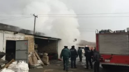 Խոշոր հրդեհ` Երևանում. ավտոմեքենան վերածվել է մոխրակույտի