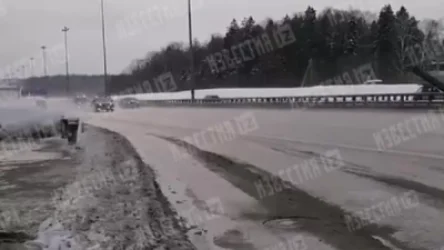 ՏԵՍԱՆՅՈՒԹ․ Ինչպես է Մակրոնի ավտոշարասյունը ուշացած ուղևորվում դեպի Կրեմլ