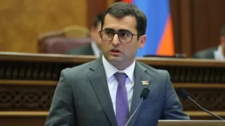 ՏԵՍԱՆՅՈՒԹ․ «Հասկացանք, որ Ձեր ծնունդն ա էսօր»․ Արշակյանը՝ Գեղամ Մանուկյանին