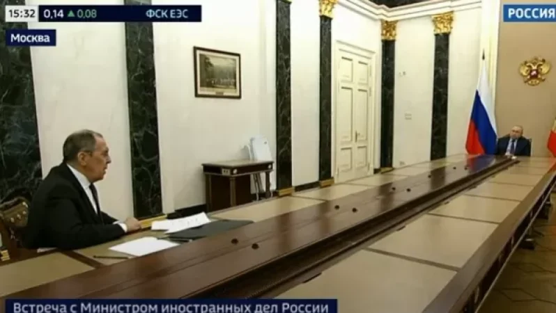 Կրկին երկար սեղան․ քննարկվում է Պուտին-Լավրով հանդիպումը