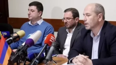 ՏԵՍԱՆՅՈՒԹ․ Ո՞նց է Արծրունը այս հանձնաժողովում նայելու ինձ, երբ նա 44 օր ասում էր՝ գիտես, քո որդին ողջ է․ Նազարյան