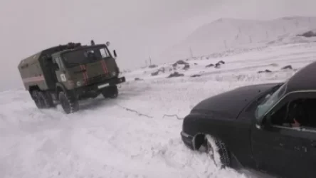 Տաթևի վանքի մոտակայքում փրկարարներն արգելափակումից դուրս են բերել 16 ավտոմեքենա. ԱԻՆ