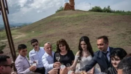 Արցախը կորցնելու մասին գրում են անցակետից այն կողմ գտնվողները. Դավիթ Ղահրամանյանը