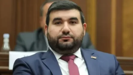 Հիմա նորից հետ գնացեք ու լսեք Հայկ Մարությանի հոգեցունց ելույթը՝ հեղափոխական արժեքների ու աշխատավարձերի մասին. Վահագն Ալեքսանյան