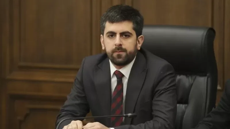 Խաղաղության պայմանագրի կենսունակությունը երաշխավորող կողմ պետք է լինի. Խանդանյան