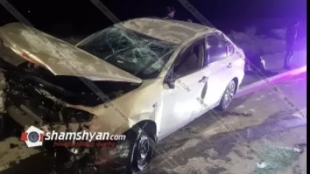 Խոշոր ավտովթար Երևանում. Nissan-ը Հյուսիս-Հարավ ճանապարհին բախվել է բետոնե արգելապատնեշներին և հայտնվել մայթին. Shamshyan. com