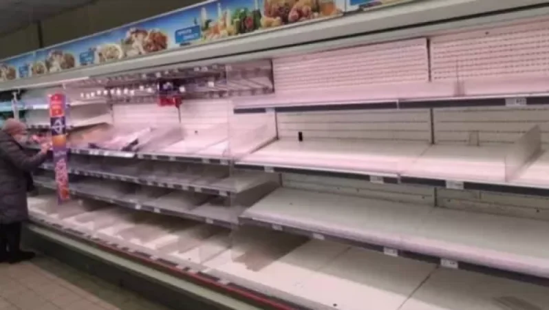 PHOTOS: Stores in Ukraine Are Empty