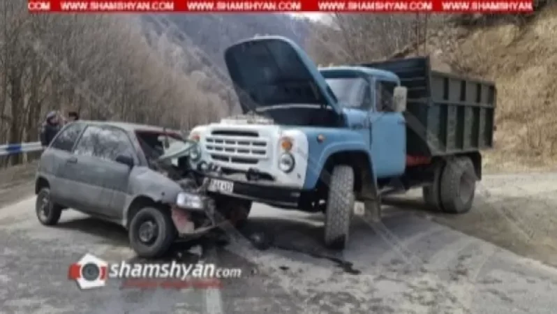Խոշոր ավտովթար. բախվել են ԶԻԼ-ին, որի հետևանքով կա 5 վիրավոր, մեկը` անչափահաս