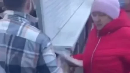 ՏԵՍԱՆՅՈՒԹ․ Խերսոնի շրջանի հայերը թոշակառուներին հաց են բաժանում