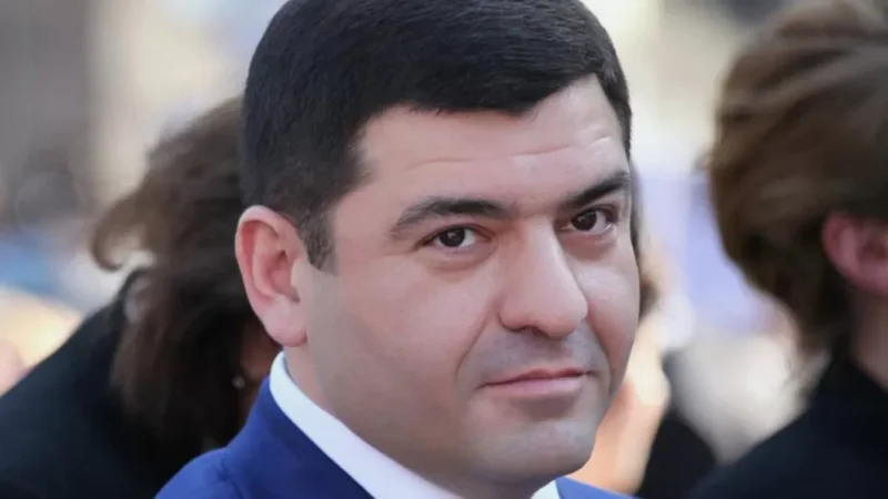 Արտակ Սարգսյանի որդիները Երևանում առևտրի կենտրոն կկառուցեն. «Հետք»