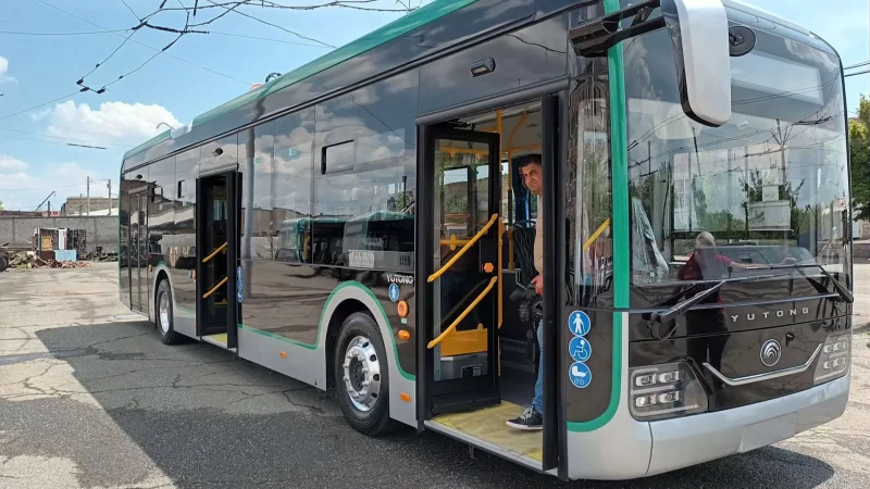 PHOTOS: 4 New Trolleybuses Already in Yerevan