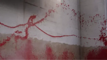 BBC-ի Լոնդոնյան կենտրոնակայանը ենթարկվել է հարձակման. պատերը ներկել են կարմիր ներկով, կոտրել ապակիները