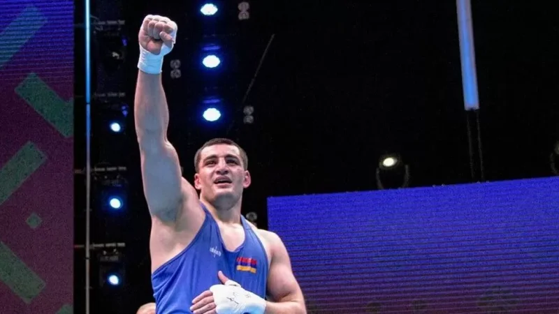 Բռնցքամարտիկ Նարեկ Մանասյանը` աշխարհի առաջնության բրոնզե մեդալակիր