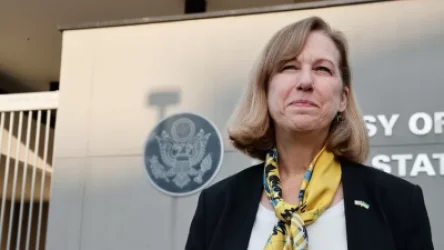 ՀՀ-ում ԱՄՆ դեսպանը հանդիպել է անհայտ կորած զինվորների ու գերեվարվածների ընտանիքի անդամների հետ