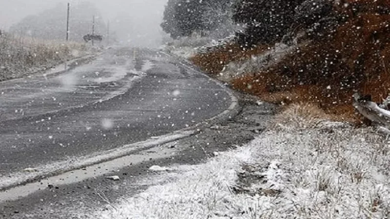Գորիսի ավտոճանապարհներին ձյուն է տեղում