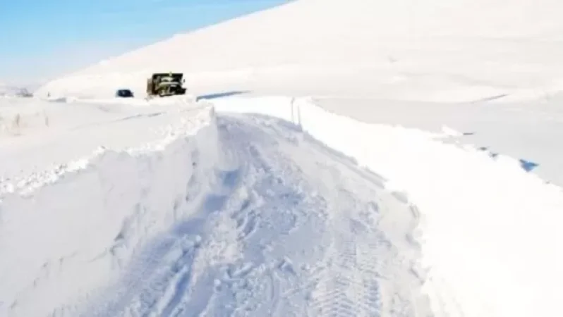 Ձյան ծածկի բարձրությունը Հրազդանի, Ապարանի, Ջերմուկի հատվածում կազմում է 60-90 սմ