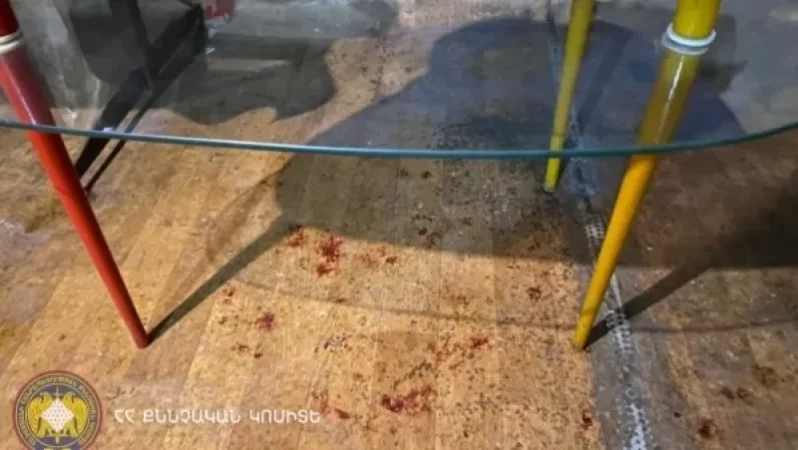 Զենքի գործադրմամբ խուլիգանություն սննդի օբյեկտում