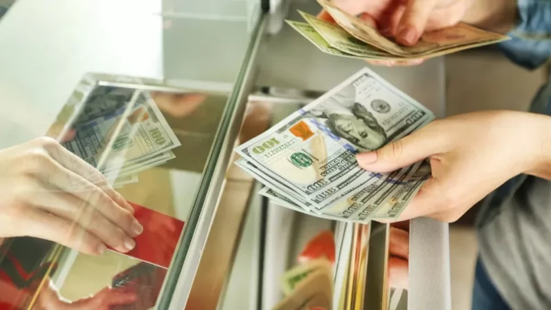 Դոլարն, եվրոն, ռուբլին էժանացել են. ԿԲ