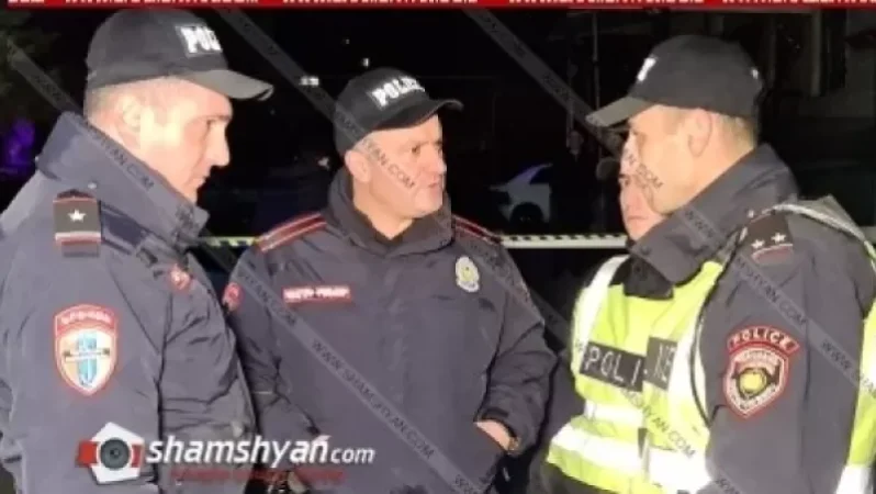 Mercedes-ի միջից դուրս են նետել պայուսակ, որի մեջ եղել է 3 հատ փամփուշտով ատրճանակ ու ծալովի դանակ. կան բերման ենթարկվածներ. Shamshyan. com