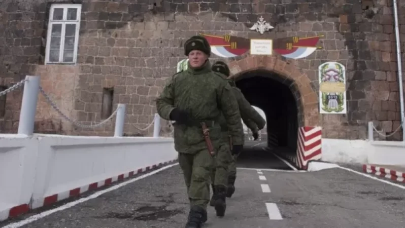 Ուկրաինայի  ԳՇ-ն հայտնել է, թե Գյումրու 102-րդ ռազմաբազայից ստորաբաժանումներ կտեղափոխվեն Ուկրաինա