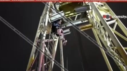 Լուսանկարներ․ Արտակարգ դեպք՝ Երևանում. երիտասարդ աղջիկը «Ռոսիա մոլ»-ի մոտ բարձրացել էր վերամբարձ կռունկը