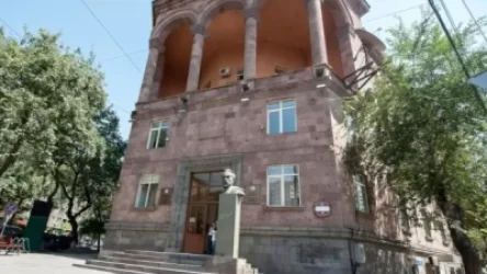 Անհիմն աշխատավարձ, պարգևատրումներ. խախտումներ` Բրյուսովի անվան համալսարանում