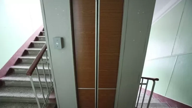 Մեր շենքի վերելակի պատճառով մարդ է մահացել, կինը քայլ է արել դեպի անդունդ՝ դեպի մահ․ օգտատեր